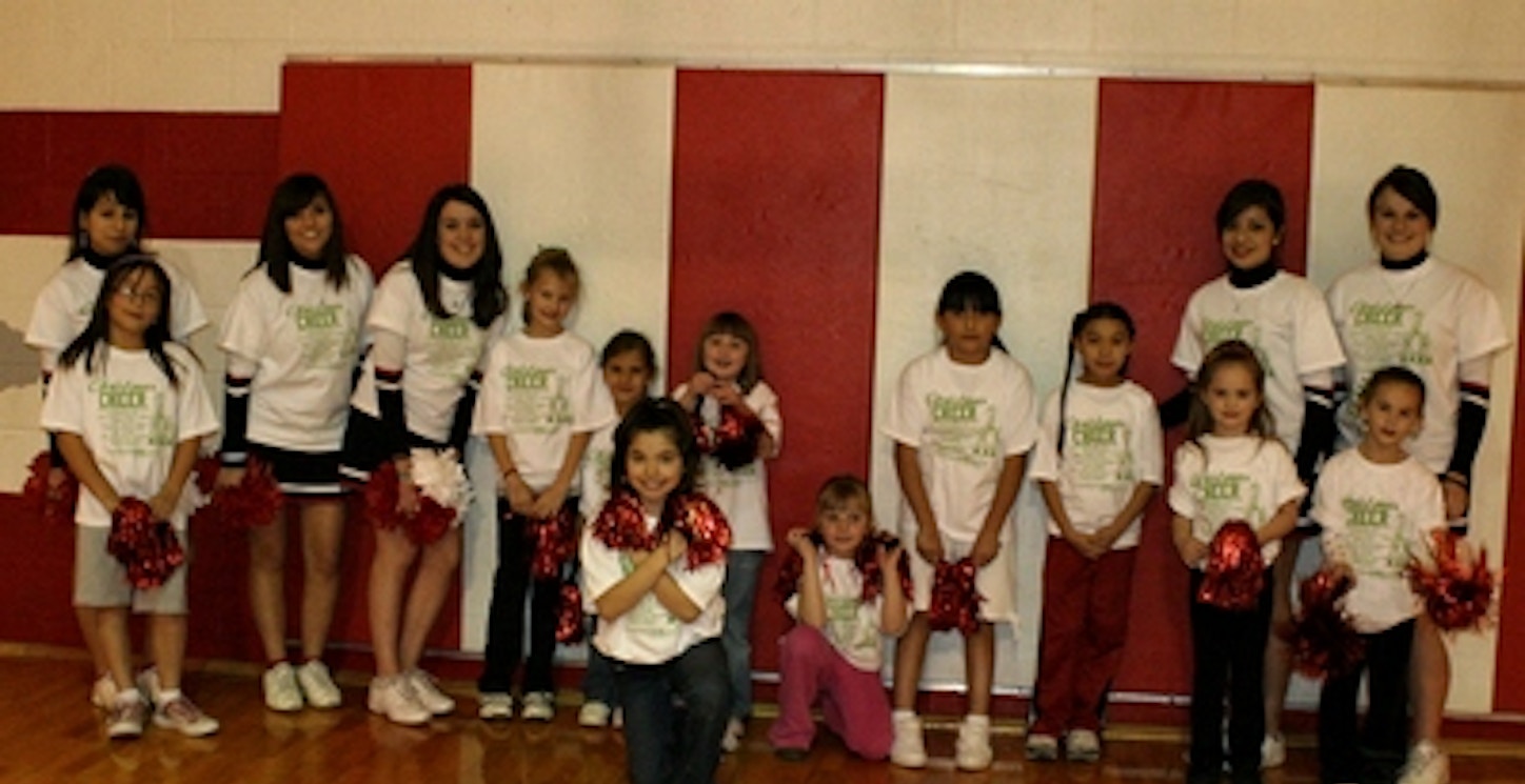 Minatare Cheerleaders & Future Cheerleaders T-Shirt Photo